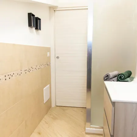 Apartment Staging