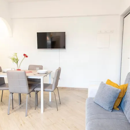Staging Apartment